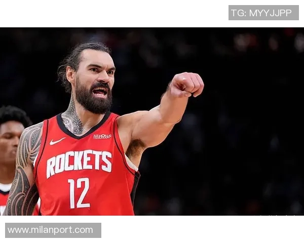 亚当斯替补出战12分钟表现神勇四投全中贡献8分2板2助