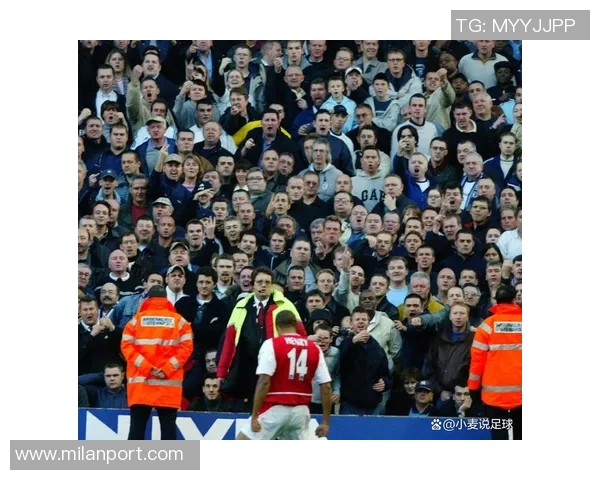 亨利首次造访热刺新球场感慨老球场胜利回忆与新场地的不同体验 亨利首次造访热刺新球场感慨老球场胜利回忆与新场地的不同体验