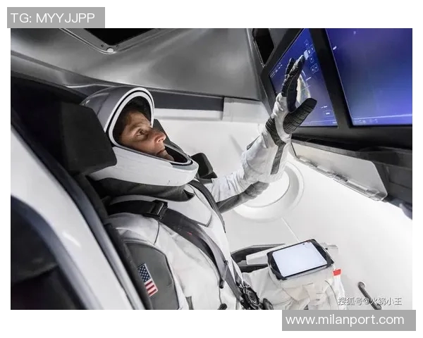 最疯狂的旅行体验皮尔斯分享私人飞机与普通客机厕所的奇妙对比 最疯狂的旅行体验皮尔斯分享私人飞机与普通客机厕所的奇妙对比