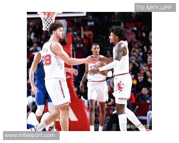 乌度卡强调阿门成功限制杰伦布朗得分对球队至关重要 乌度卡强调阿门成功限制杰伦布朗得分对球队至关重要